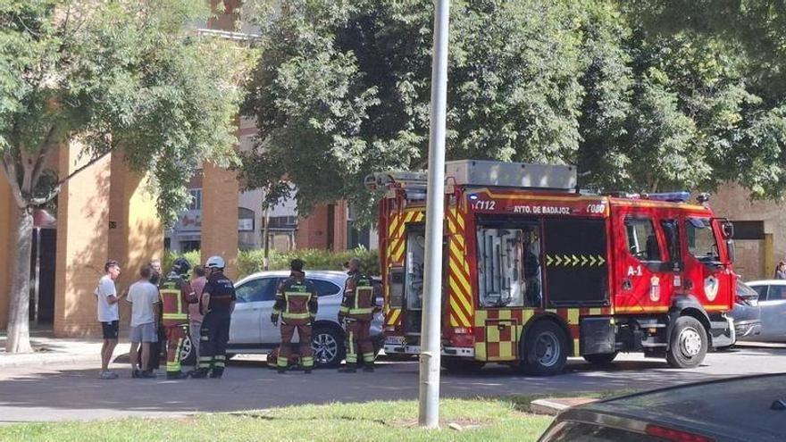 Los bomberos de Badajoz tienen que intervenir para evacuar a un hombre con obesidad mórbida al hospital