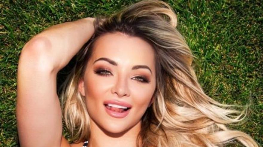 Lindsey Pelas, adicta al golf