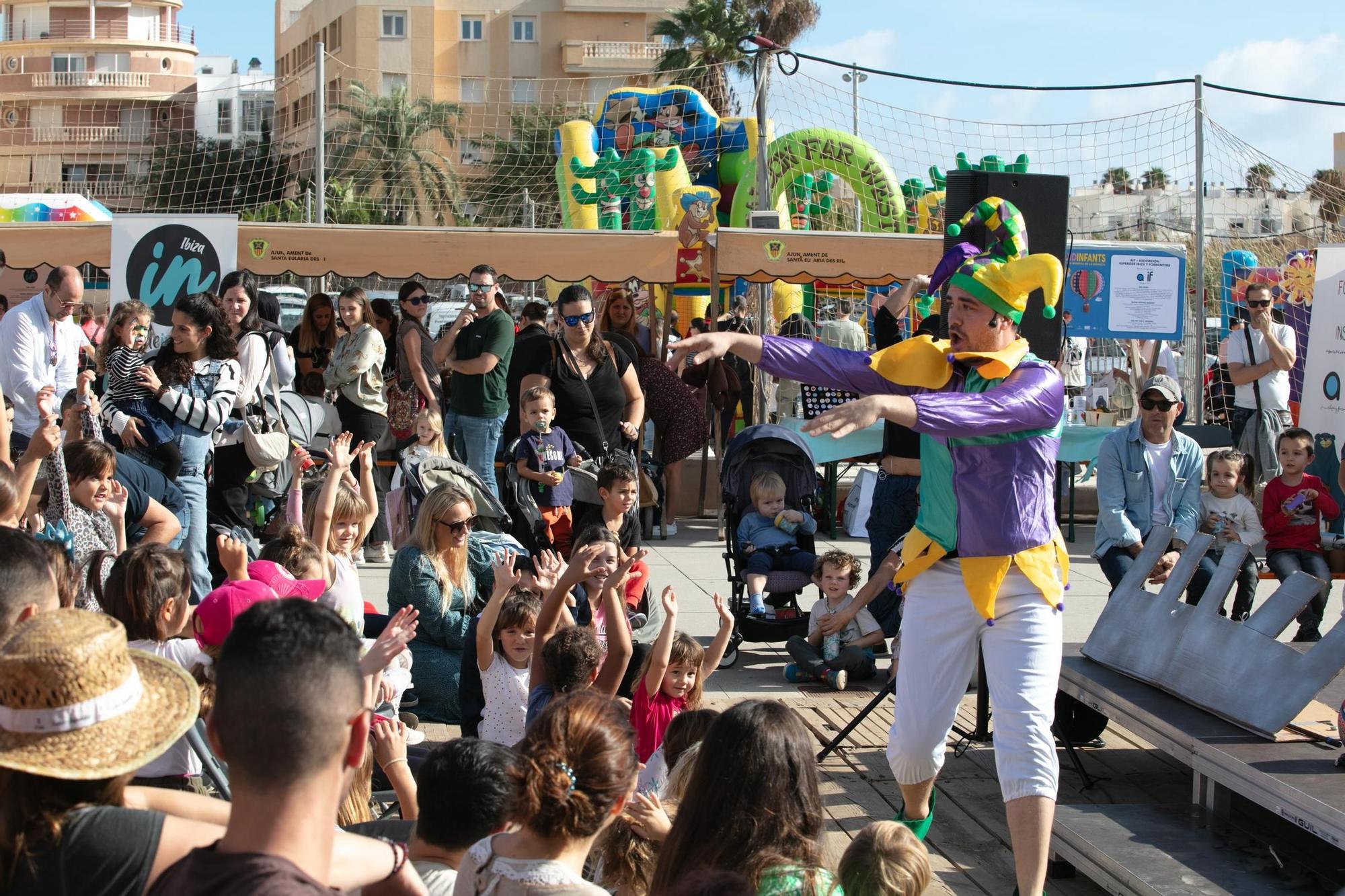 Mira aquí las imágenes de las actividades por el Día Mundial de la Infancia en Santa Eulària