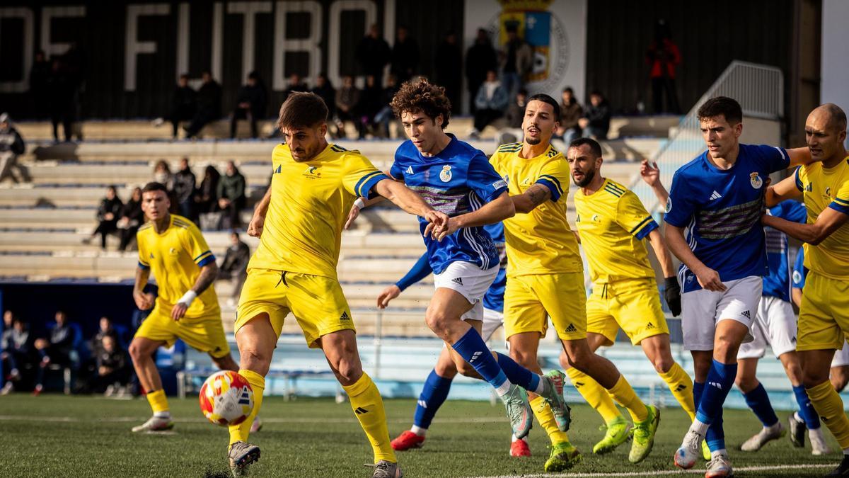En imágenes | Así ha sido el partido Aragón-Canarias de la XIV Copa de las Regiones UEFA