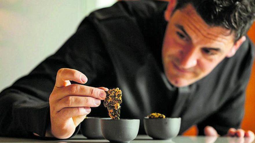 Óscar Molina, chef de La Gaia: «Nos adaptamos a la temporalidad para hacer platos de calidad»