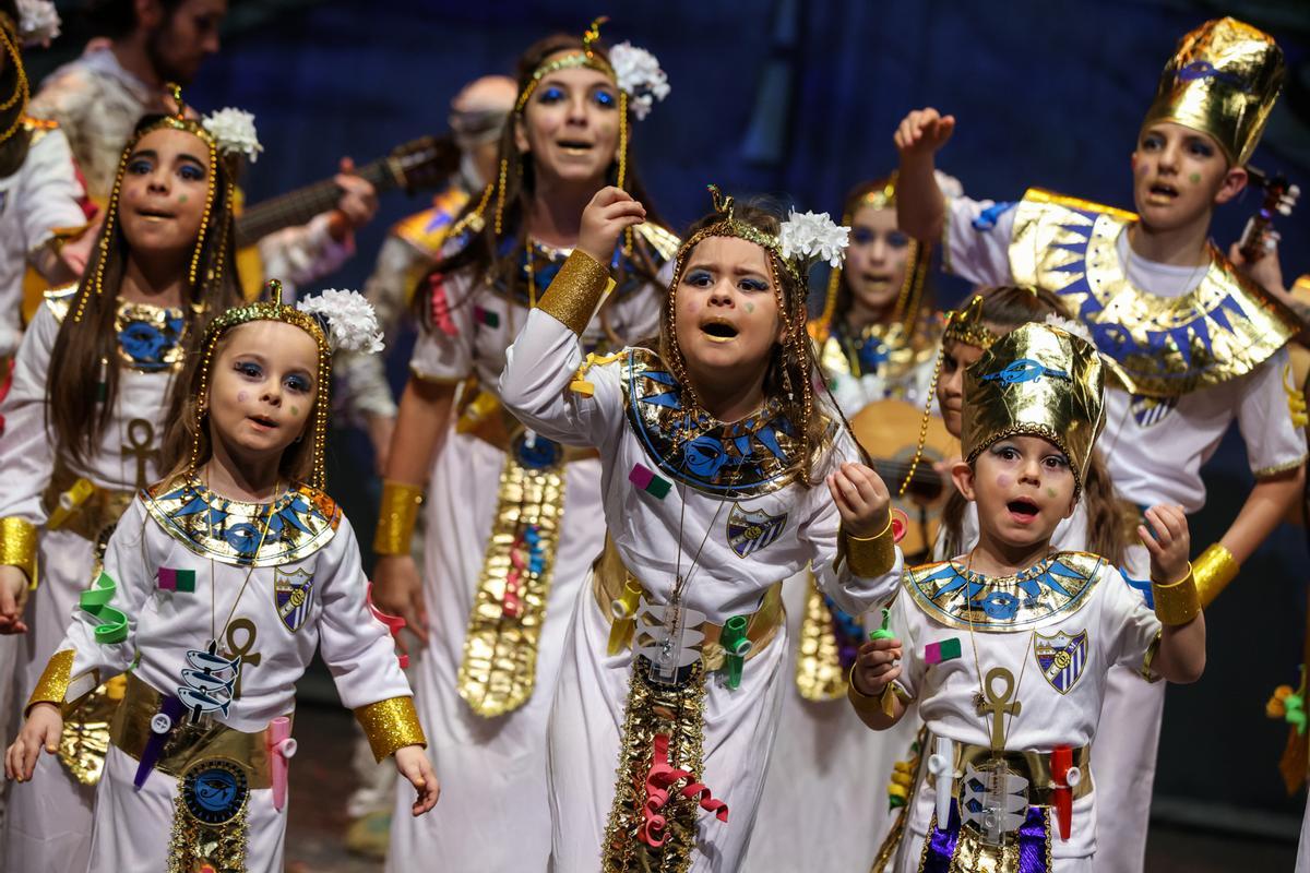 Agrupación infantil 'Los que vienen de las pirámides'