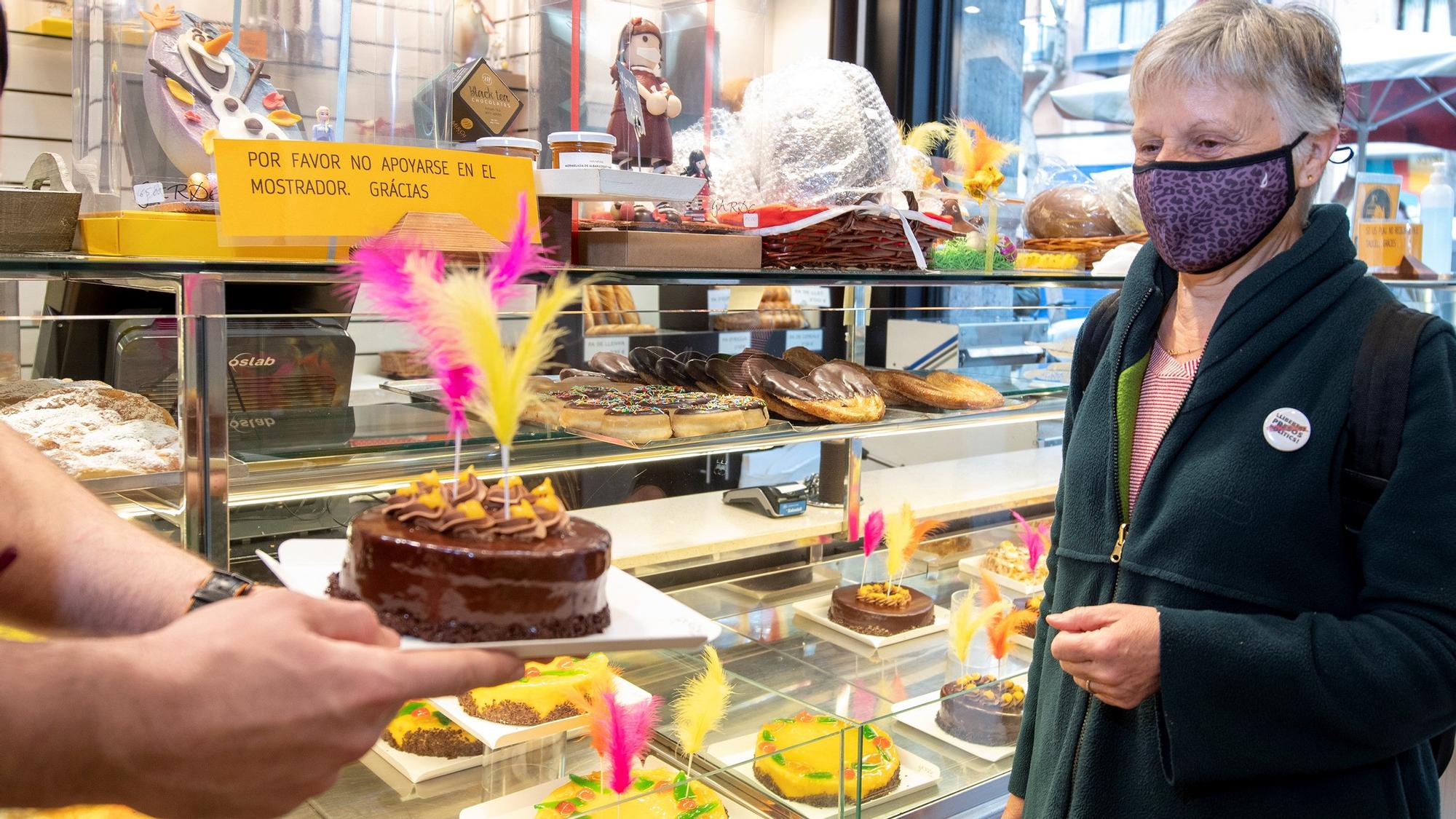Los pasteleros esperan vender casi 700.000 monas y acercarse a las ventas de 2019