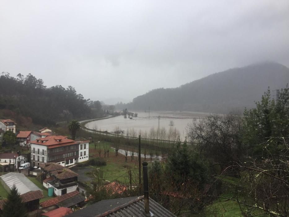 Temporal en Asturias: Segundo día de riadas y desperfectos en Asturias