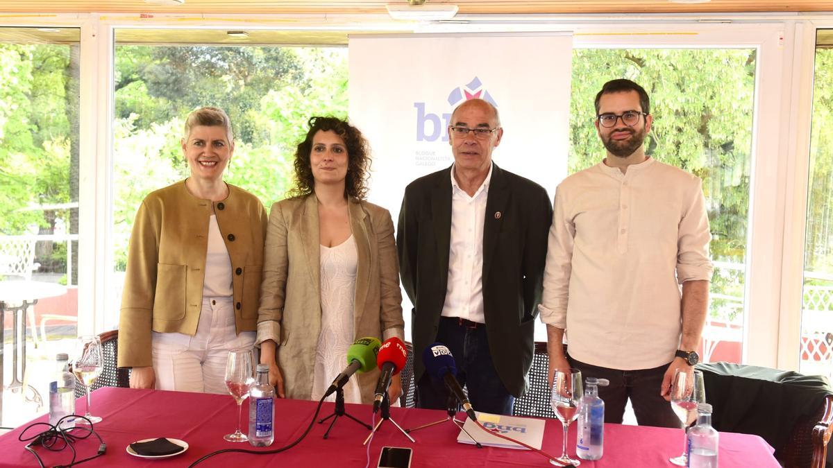 Jorquera (2d), en la rueda de prensa para hacer balance de los los primeros años del actual mandato municipal.