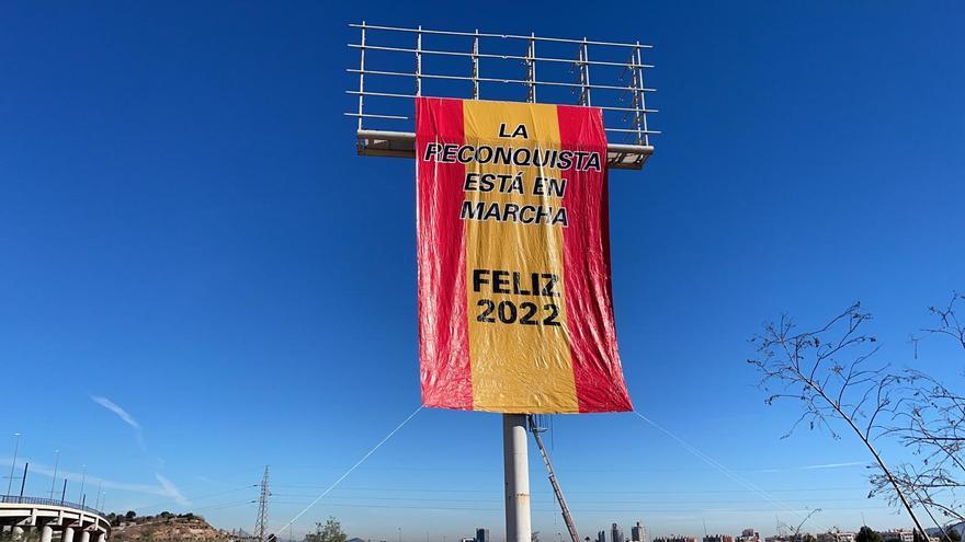 Guadalupe amanece con una bandera llamando a la reconquista