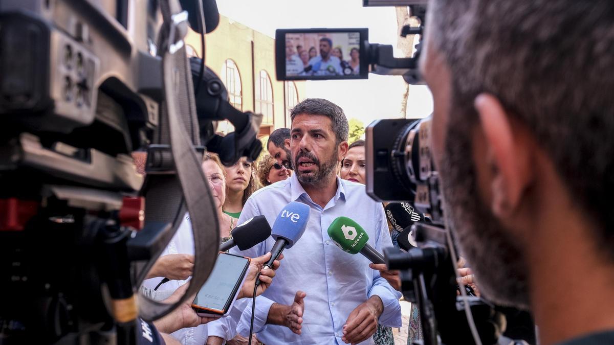 Carlos Mazón subraya la “apuesta por un campus interuniversitario de la Salud” en la provincia de Alicante
