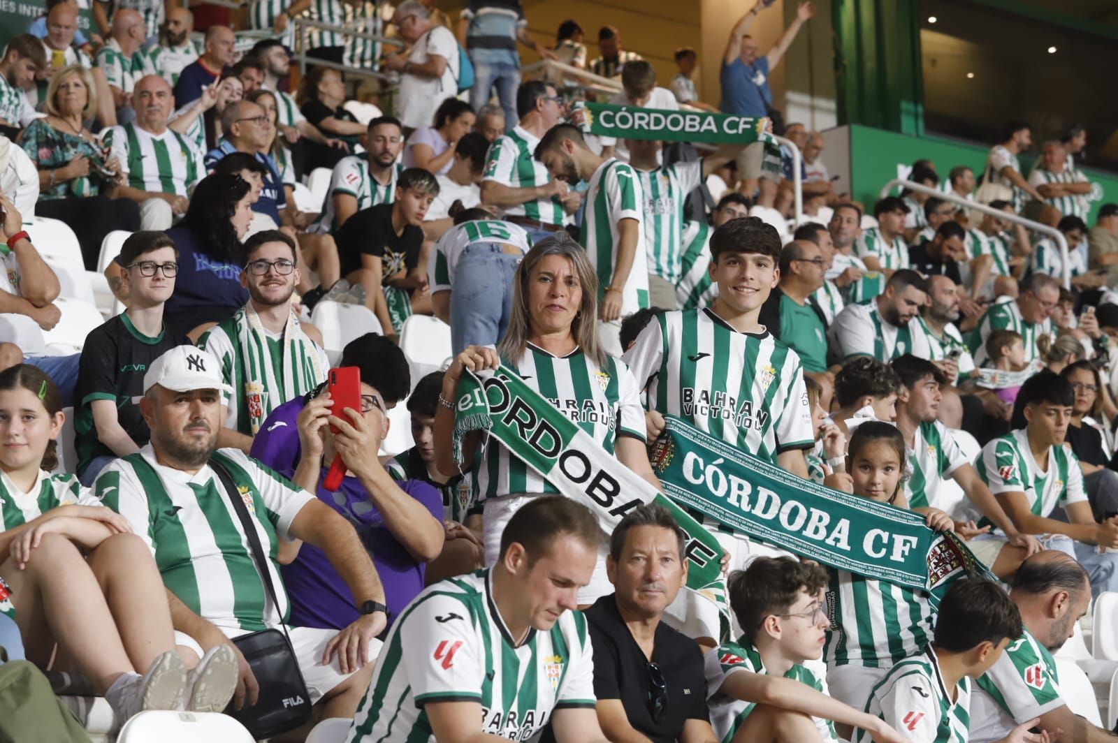 Córdoba CF-Racing de Santander | Las imágenes de la afición en El Arcángel
