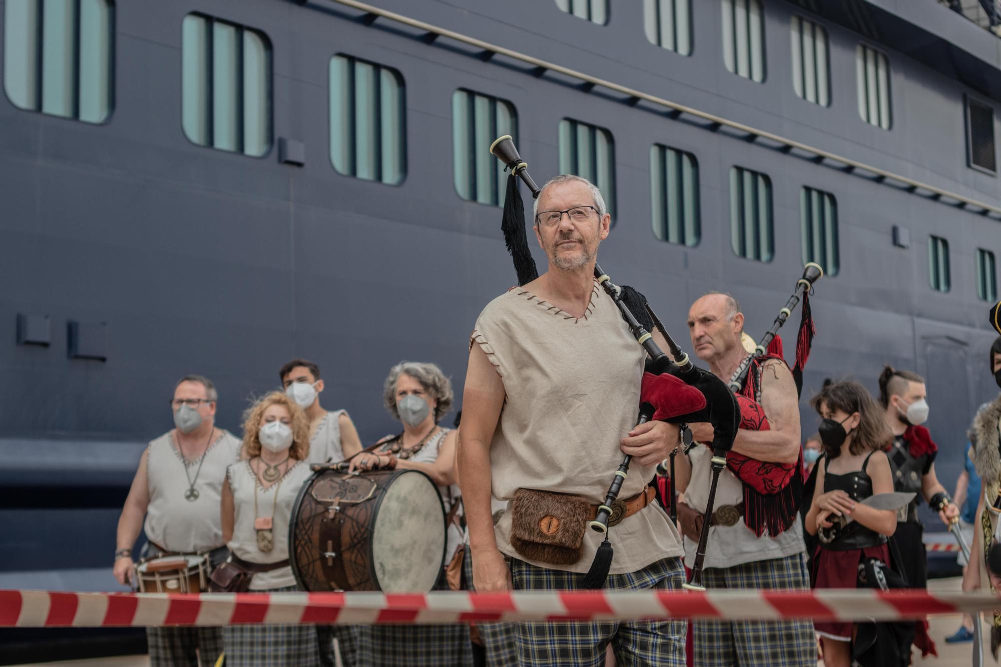 Atraca en Cartagena el primer crucero que llega a España tras la covid