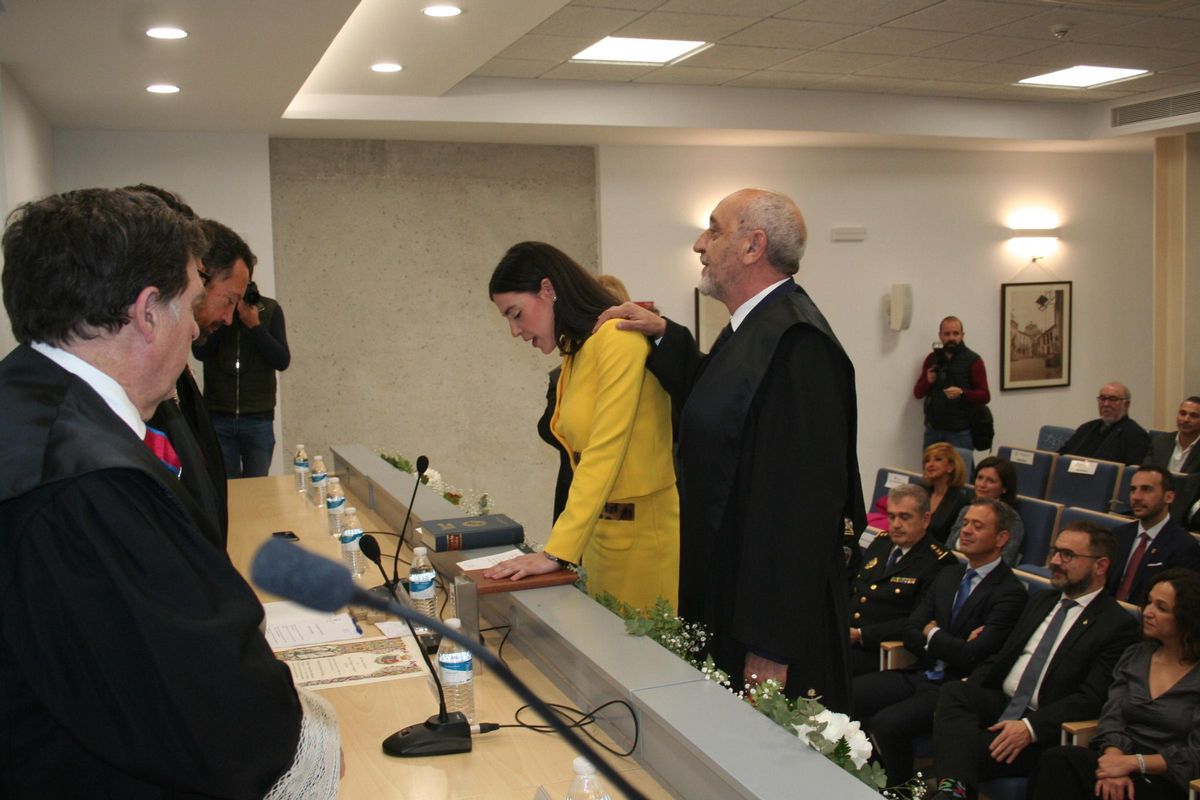 Carmen Martínez Cano fue otra de las nuevas letradas que se incorporan a la profesión.