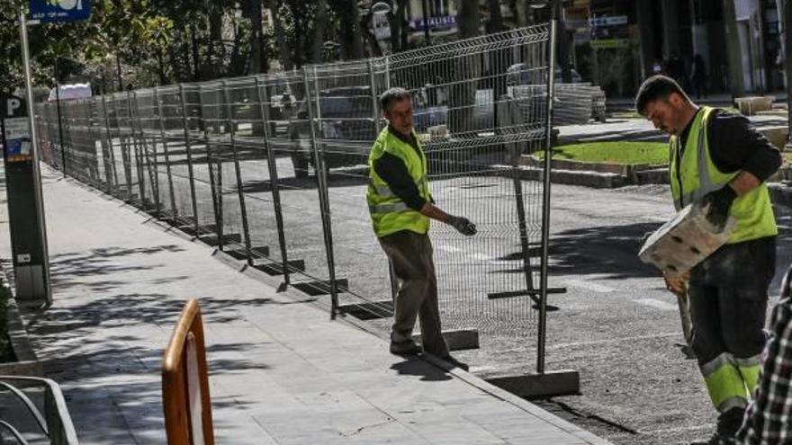 La reforma de Los Andenes prevé retirar las tuberías obsoletas que siguen conectadas a las acequias