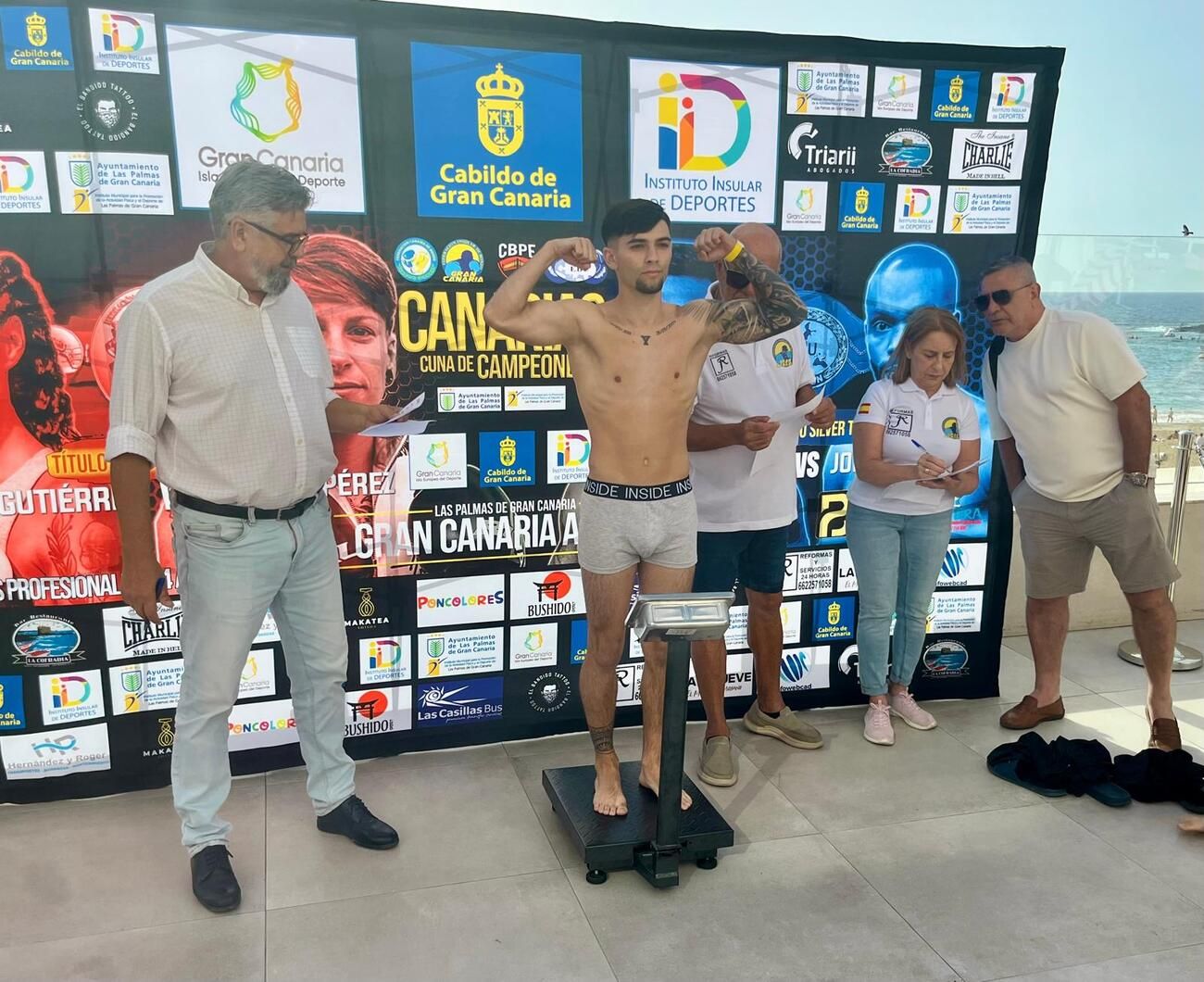 Pesaje de púgiles para la velada de boxeo 'Canarias, Cuna de Campeones'