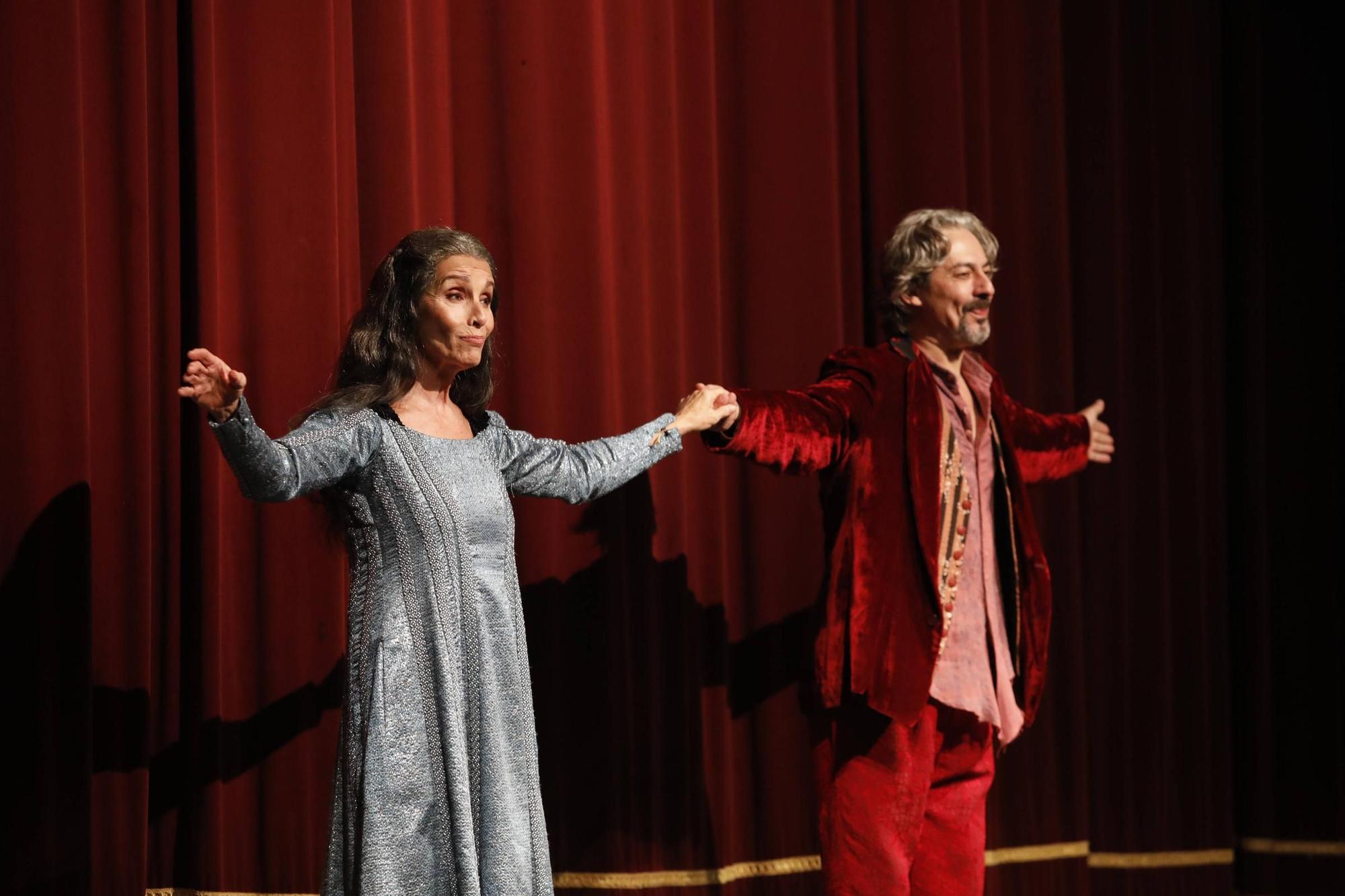 Ana Belén llega al Teatro Jovellanos con &quot;Romeo y Julieta despiertan&quot; (en imágenes)