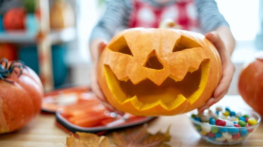 El truco que está arrasando en redes para preparar una calabaza de Halloween en sólo unos minutos