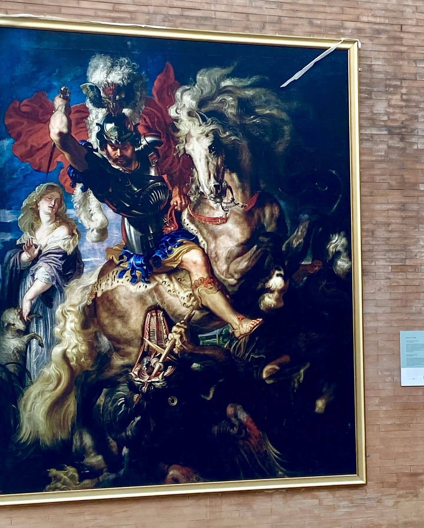 "Lucha de San Jorge y el Dragon" de Rubens, en la fachada del TAC de Catarroja.