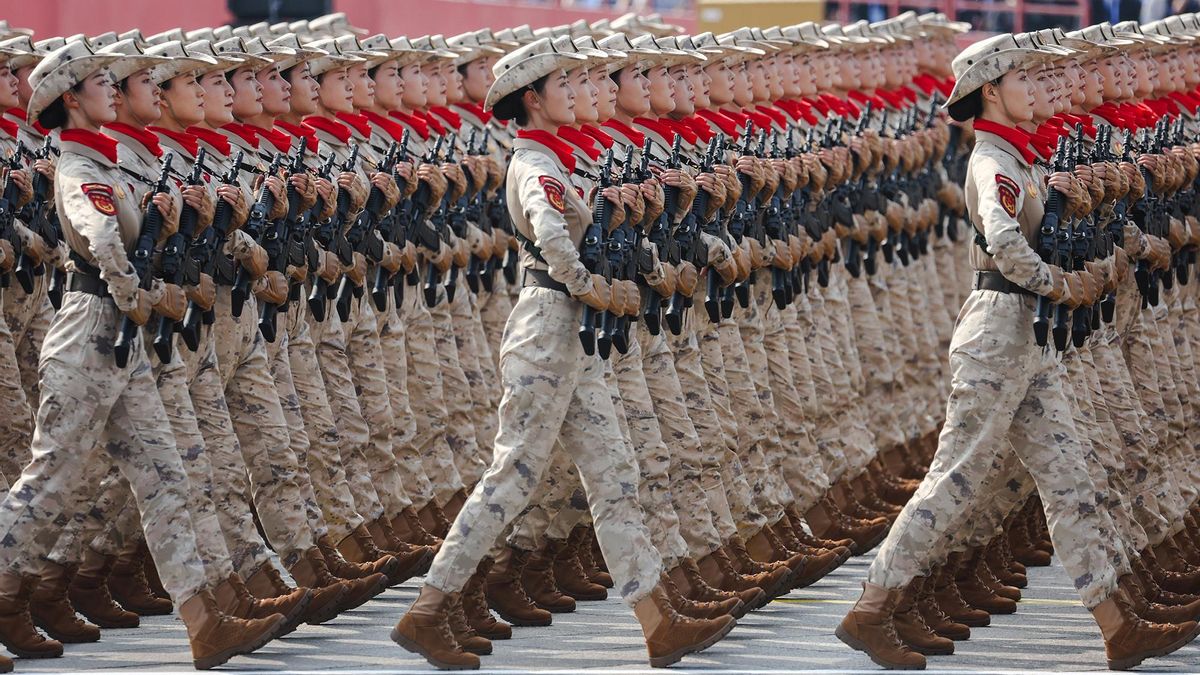 El virtuosismo del desfile chino impacta y asusta en Occidente