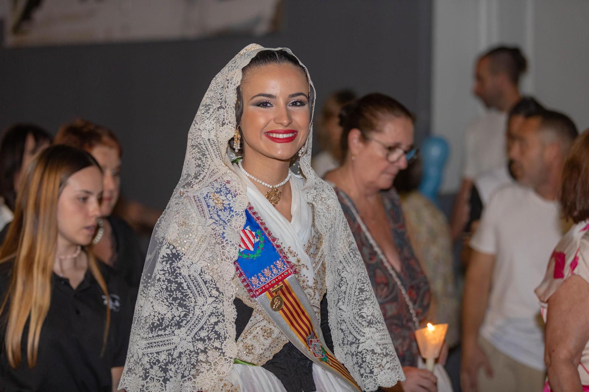 Cita fallera en la procesión de Xirivella