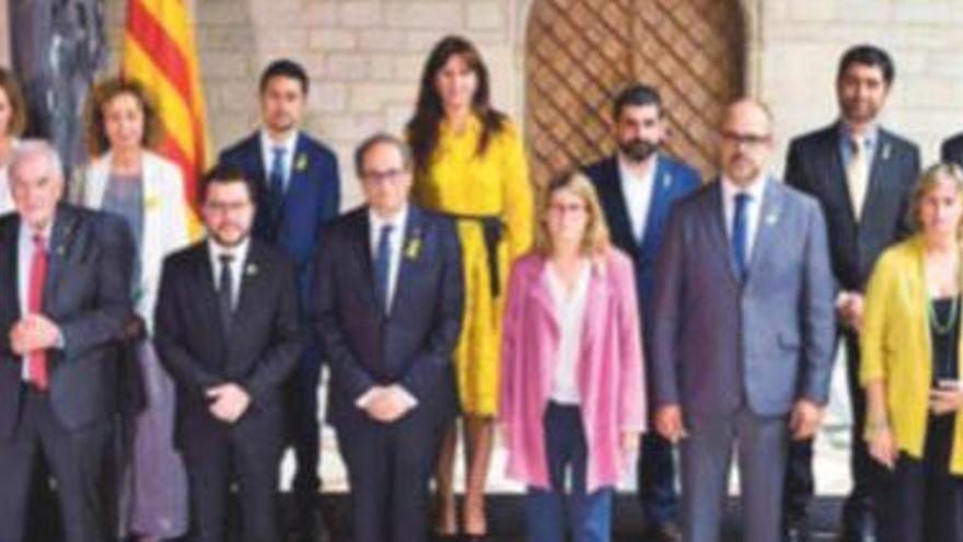 La foto del president Quim Torra amb els nous consellers, entre els quals Chacón i Vergés