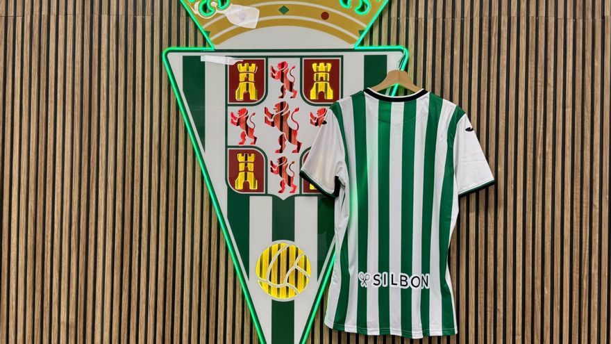 El logotipo de Silbon lucirá bajo el dorsal de las nuevas camisetas del Córdoba CF
