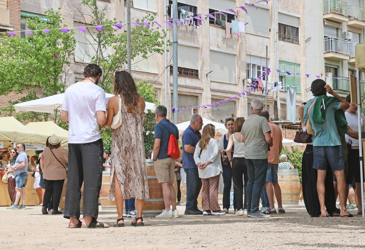 Les imatges de la mostra de vins de la ViBa al Pati del Casino de Manresa