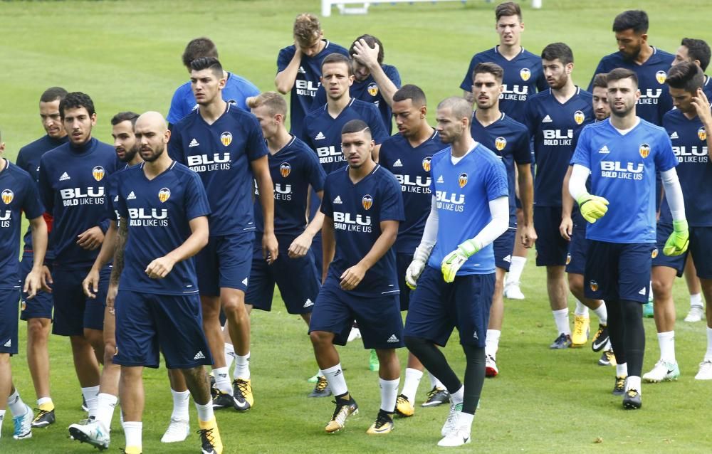 Alemany y Murthy, atentos al entrenamiento