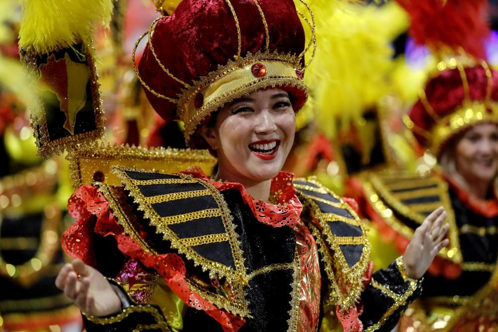 Arranca el Carnaval en Brasil al ritmo de la samba