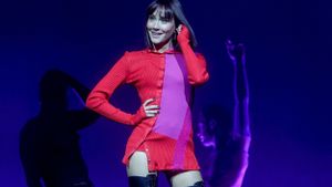 La cantante Aitana durante una actuación en el WiZink Center, a 5 de diciembre de 2023, en Madrid (España). Aitana Ocaña Morales, conocida artísticamente como Aitana, es una cantante, compositora y actriz española. Se dio a conocer a raíz de su participación en la novena edición del talent show español Operación Triunfo, donde obtuvo el segundo puesto. 05 DICIEMBRE 2023;CONCIERTO;AITANA;MÚSICA Ricardo Rubio / Europa Press 05/12/2023 / AITANA OCAÑA;Ricardo Rubio;category_code_sho