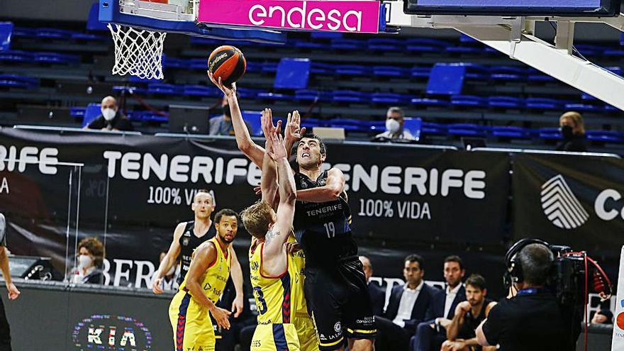 Primer doble-doble de Shermadini | E. COBOS (ACBPHOTO)