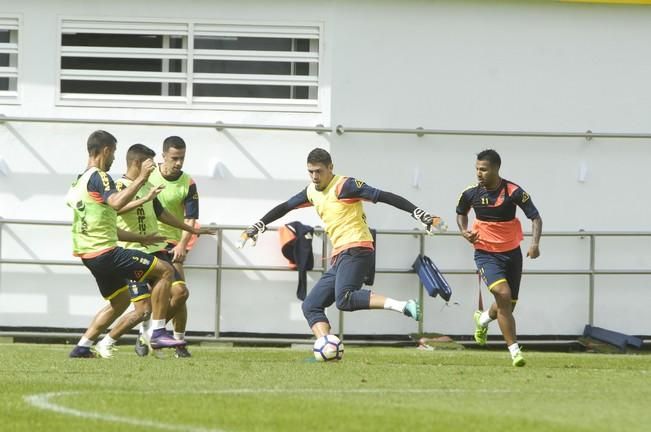 ENTRENAMIENTO DE LA UD LAS PALMAS EN BARRANCO ...