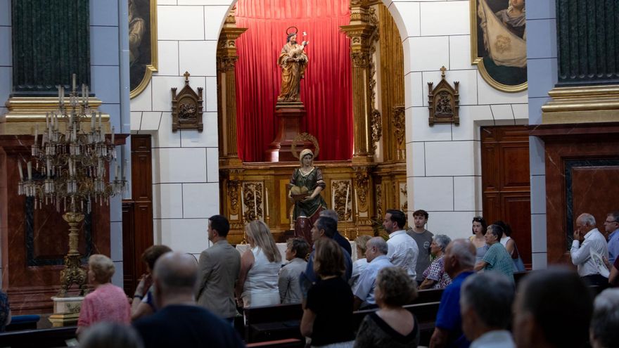 Los hosteleros de Cartagena conmemoran a Santa Marta, la patrona del sector