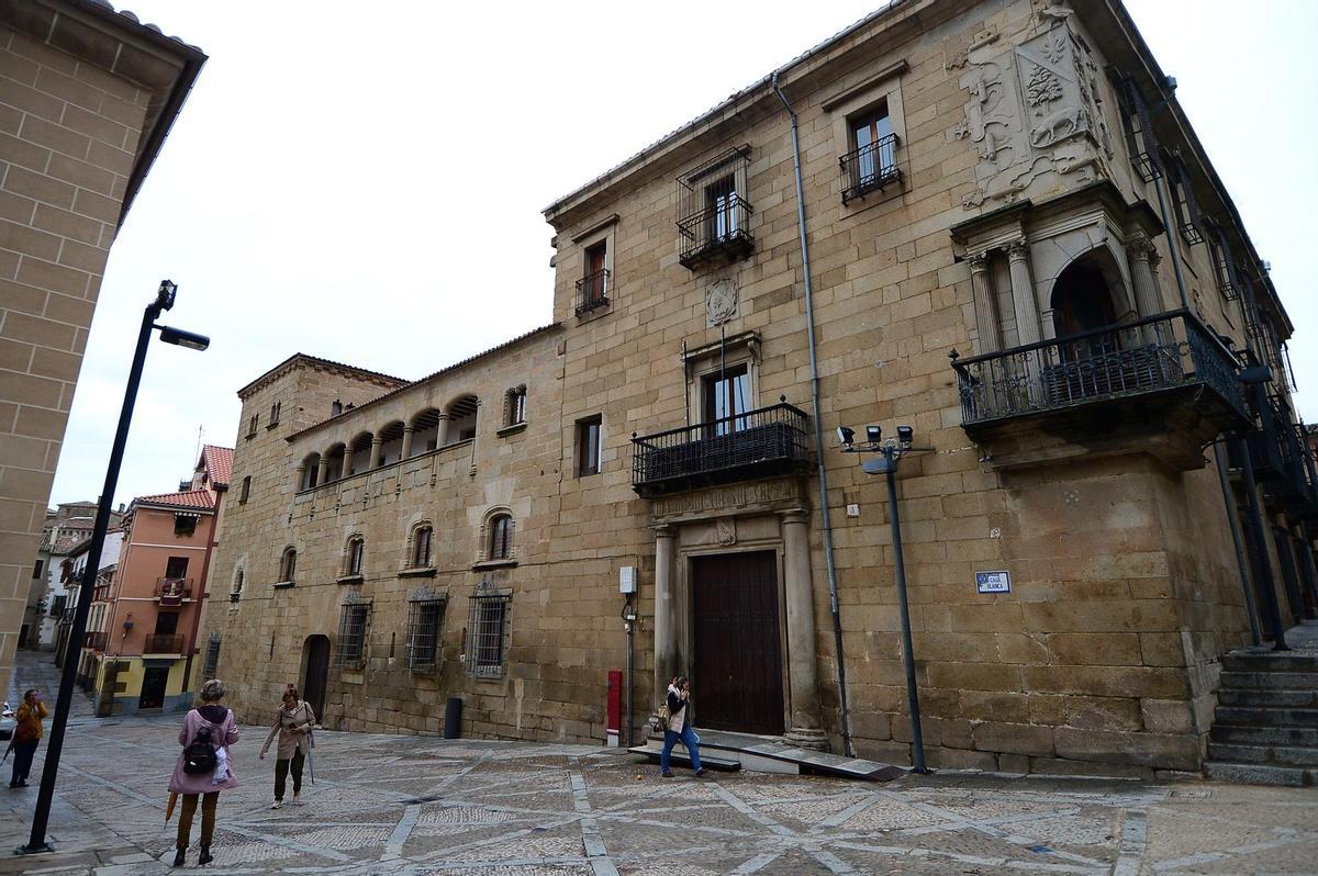 Plasencia proyecta un gran espacio cultural en los antiguos juzgados.