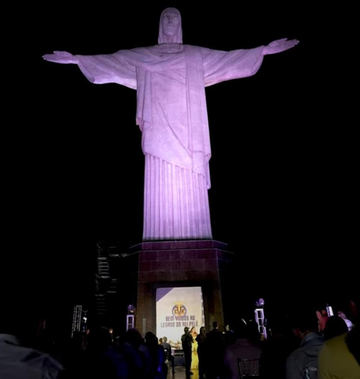 El Cristo Redentor de Río de Janeiro se enfundó la camiseta del Villarreal.