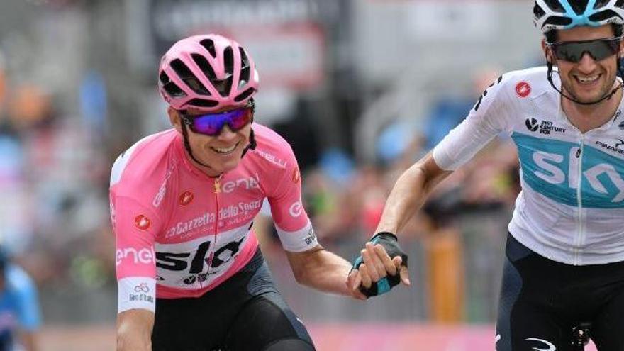 Froome sentència el Giro i Mikel Nieve guanya l&#039;etapa