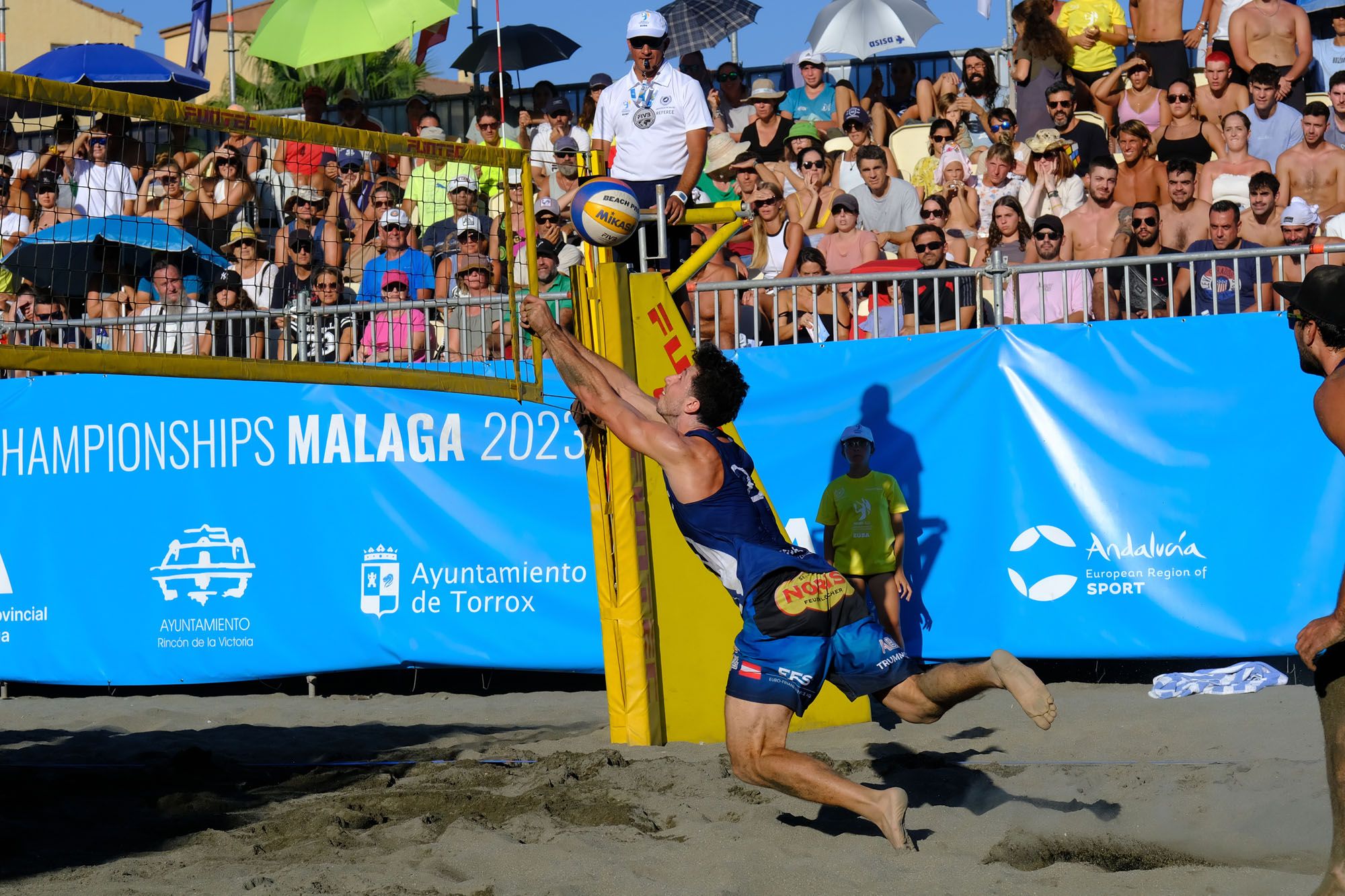 El Europeo Universitario de Voley Playa de Rincón de la Victoria, en imágenes