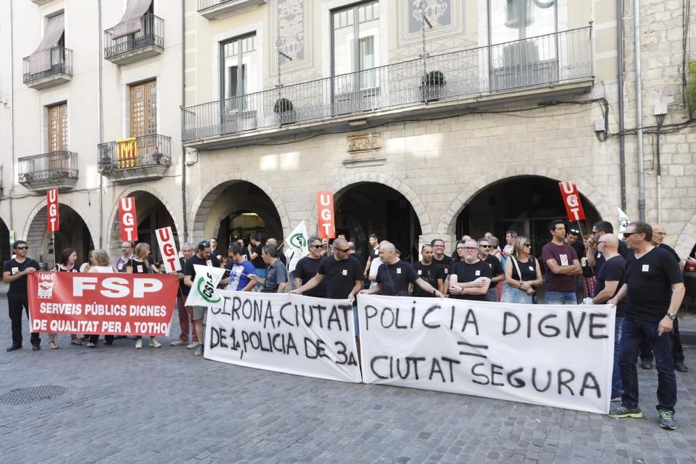 Protesta de la Policia Municipal de Girona per la falta d'efectius