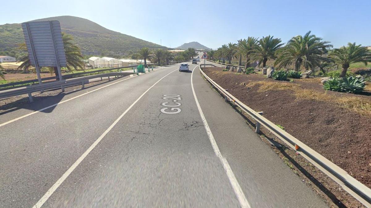 Imagen de uno de los tramos de la carretera GC-20 entre Bañaderos y la rotonda de Visvique, en Arucas.