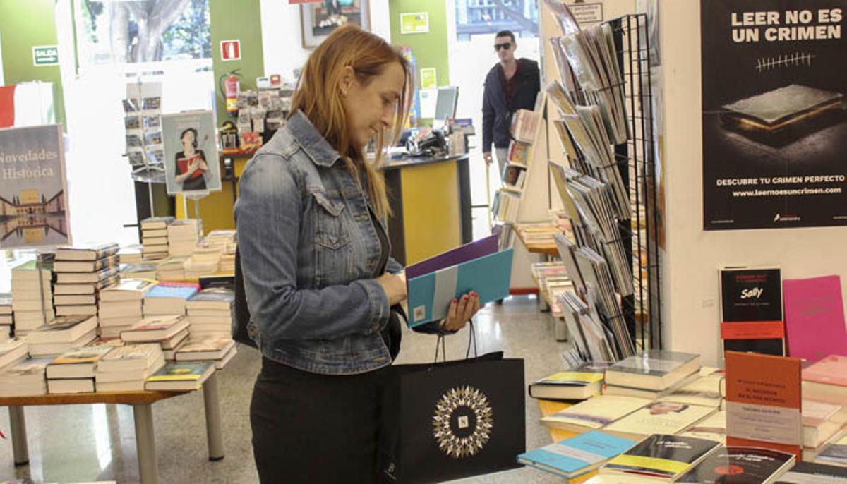 Día de las librerías: placer que llena pasillos