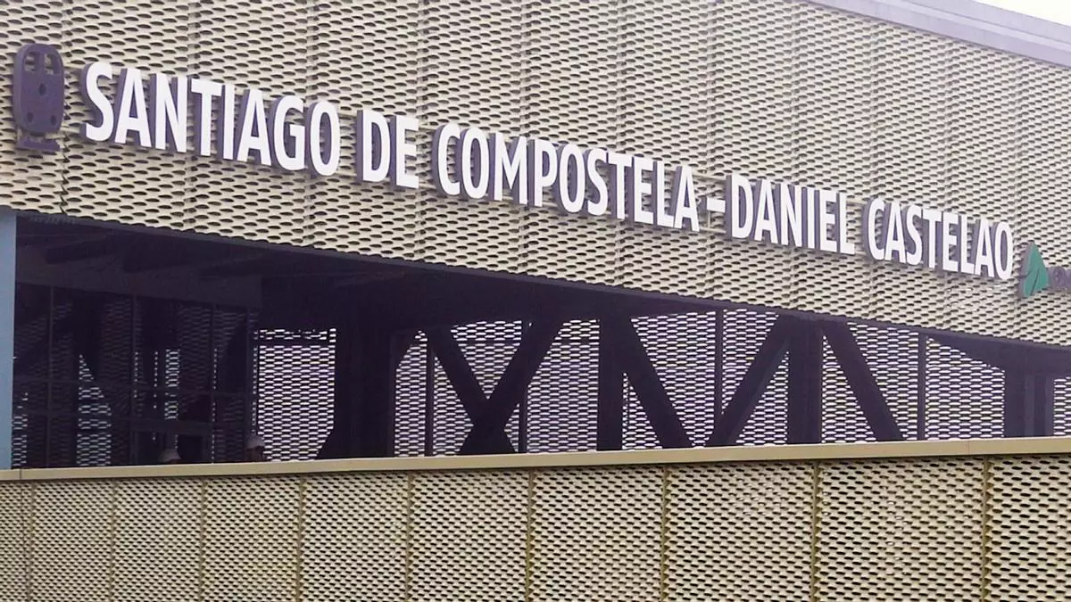 La nueva intermodal de Santiago ya luce el nombre de Daniel Castelao: la inauguración será el día 25