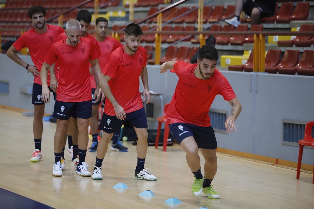 Las imágenes del primer entrenamiento del Córdoba Futsal en Vista Alegre