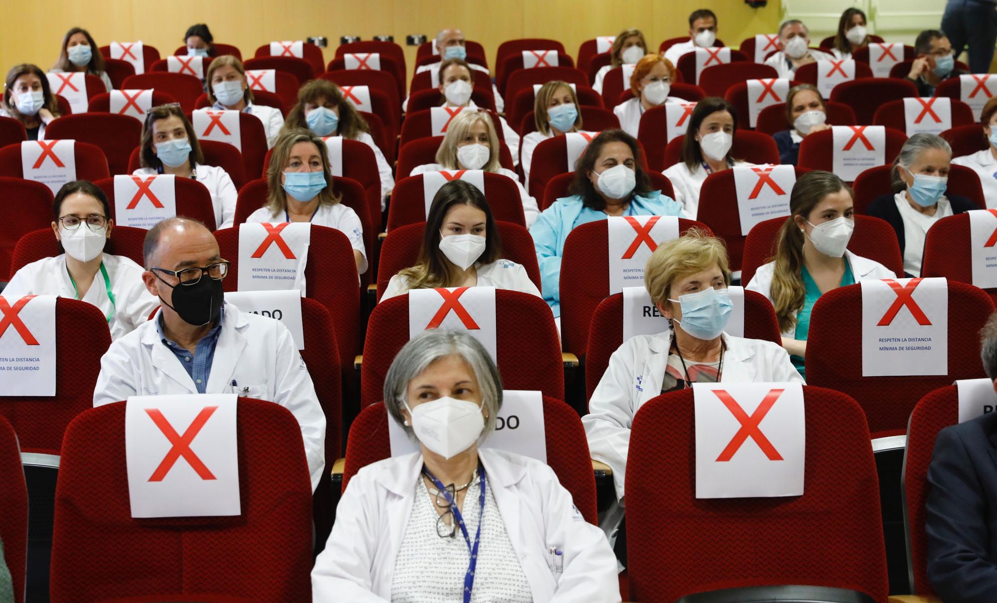 Celebración del Día de la Enfermería en el Hospital de Cabueñes