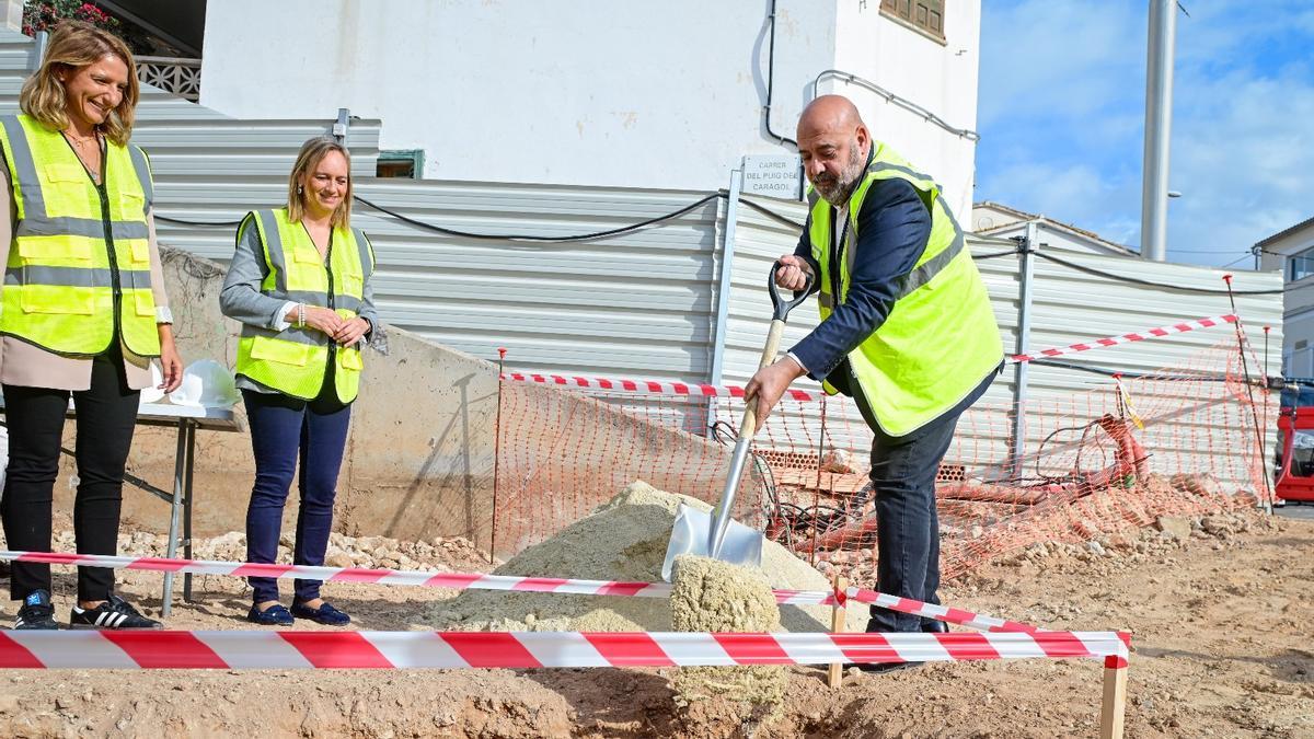 Jaime Martínez puso hace un mes la primera piedra del futuro Casal de Barri de Gènova.