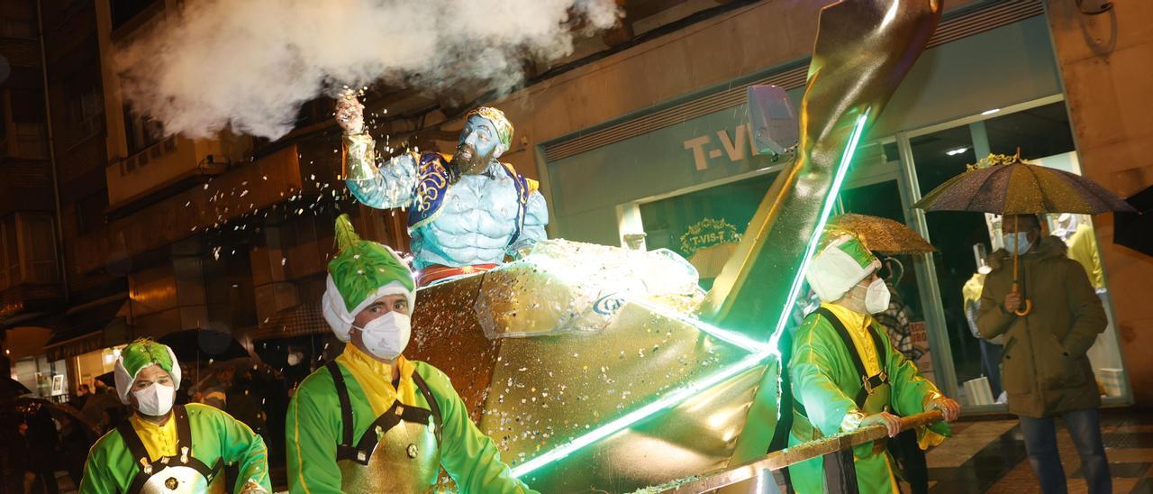 EN IMÁGENES: Así fue el desfile de carnaval por las calles de Mieres