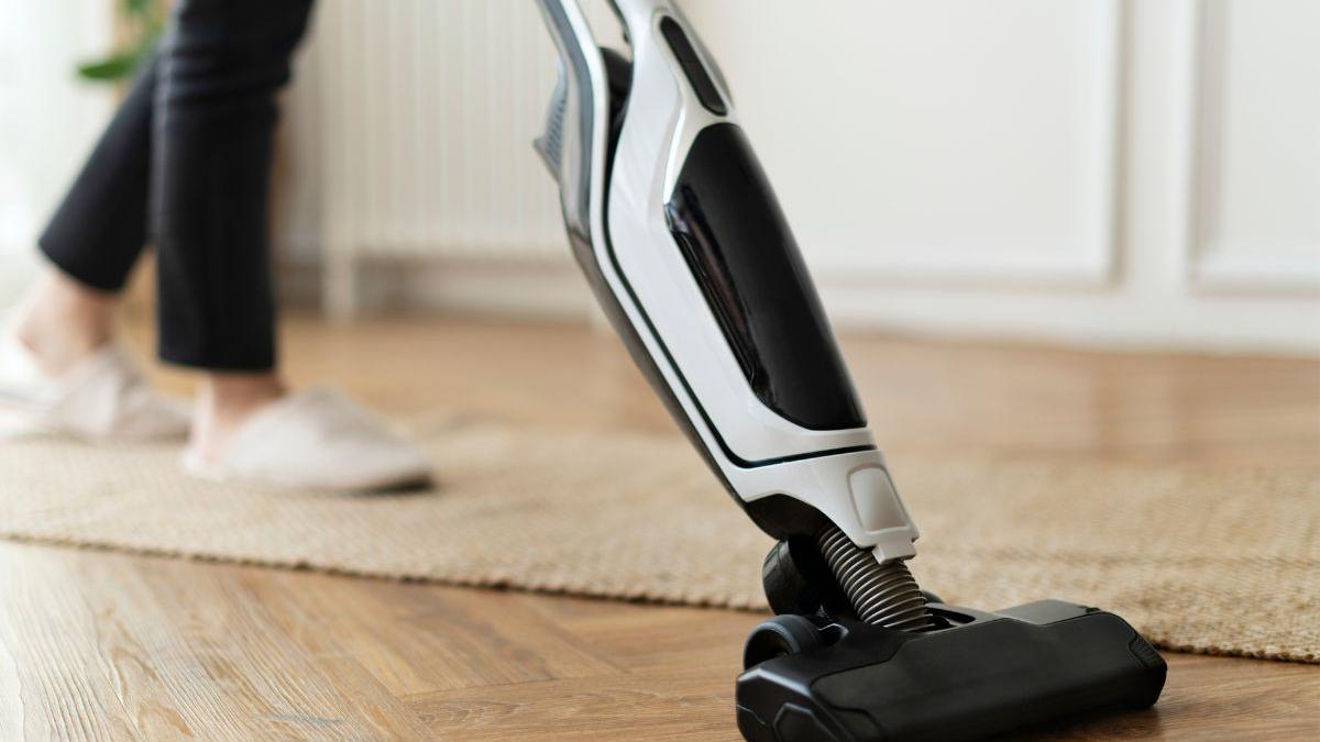 Así es el aspirador low-cost de Lidl de X euros que elimina la suciedad de cualquier superficie