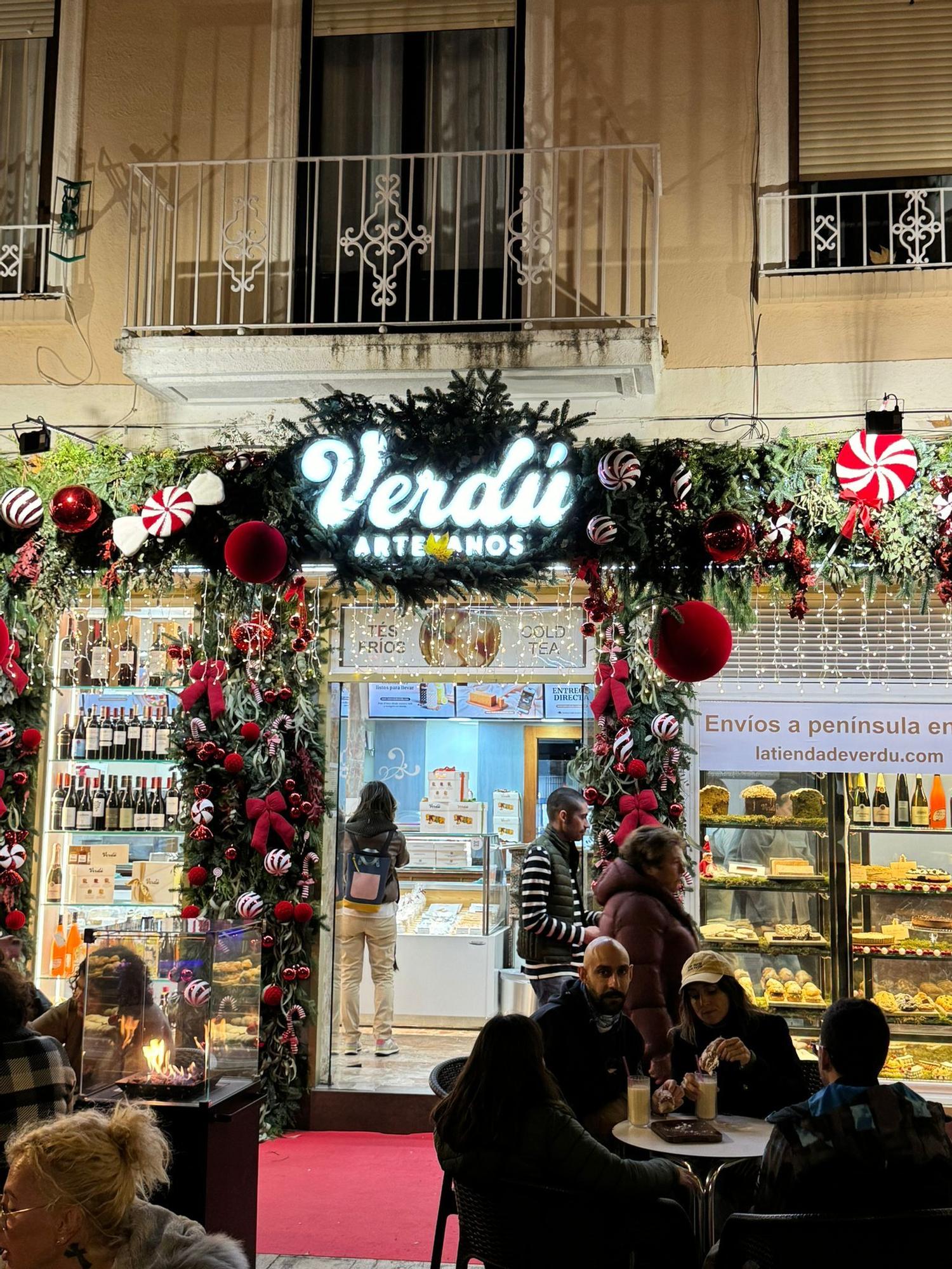 La Navidad bulle en Dénia: deslumbrante "Nit de la Llum"