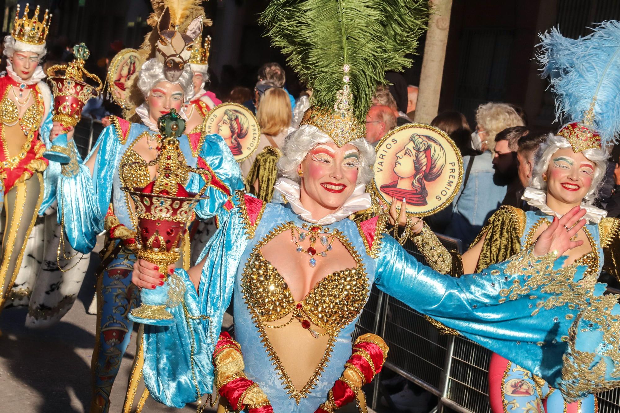 Así son los preparativos para los carnavales de Torrevieja