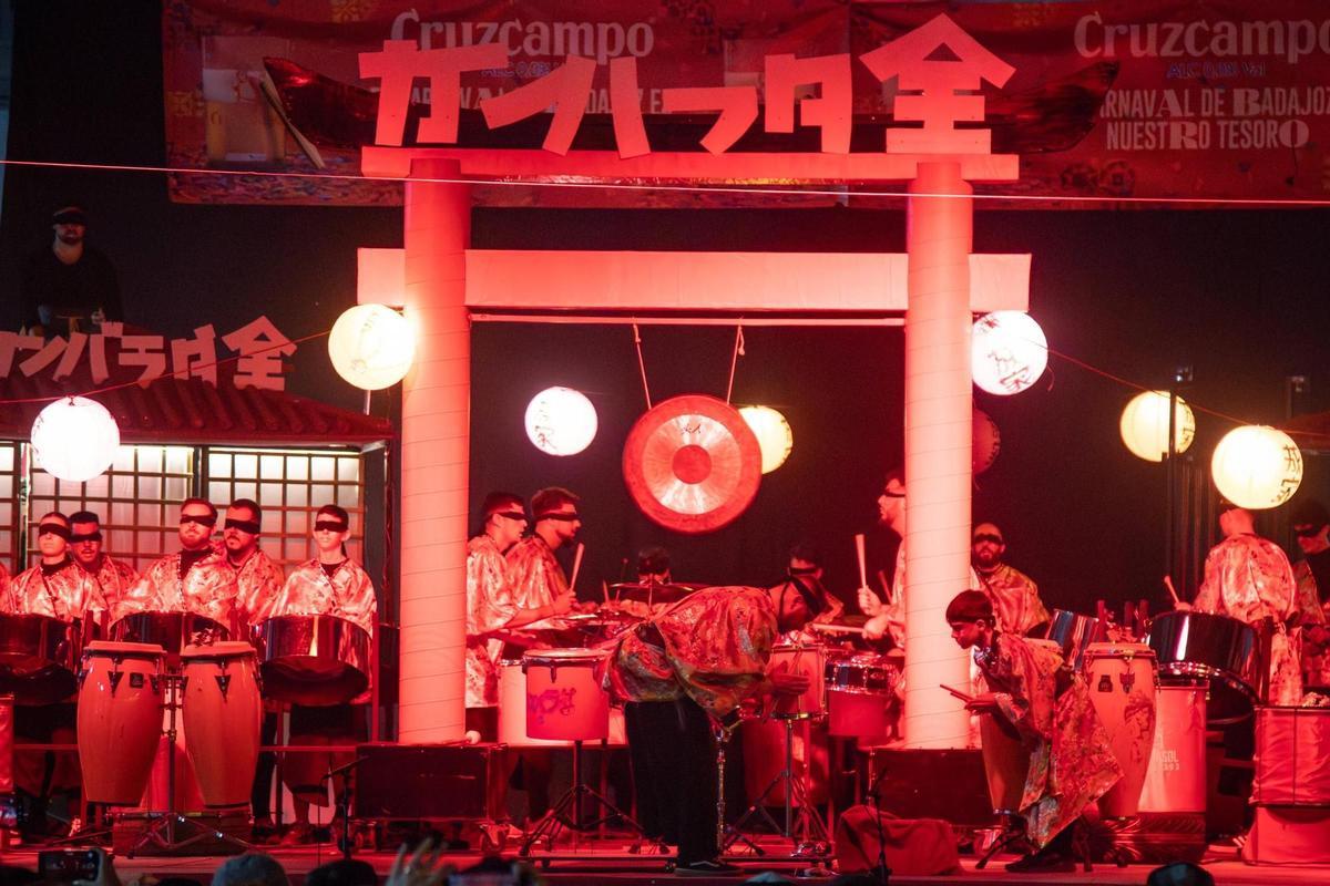 Cambalada, ganadora de la Tamborada 2025, durante su actuación en Ifeba.