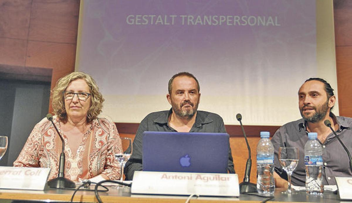 Montserrat Coll, Antoni Aguilar y Oswaldo Velásquez, ayer, en el Club Diario de Ibiza.