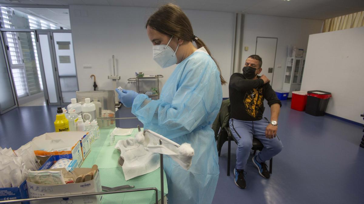 Sueldos de hasta 60.000 euros anuales a las enfermeras que quieran irse a  Noruega - Levante-EMV