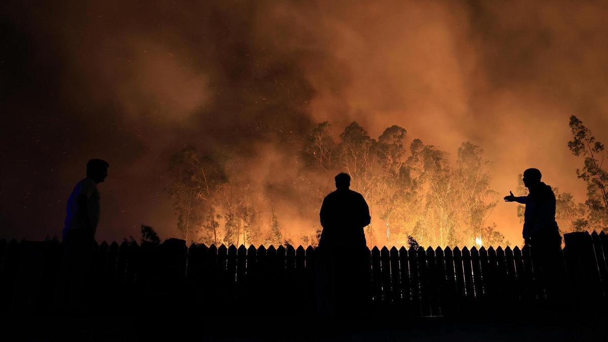 Los incendios en Portugal se han cobrado ya la vida de siete personas.