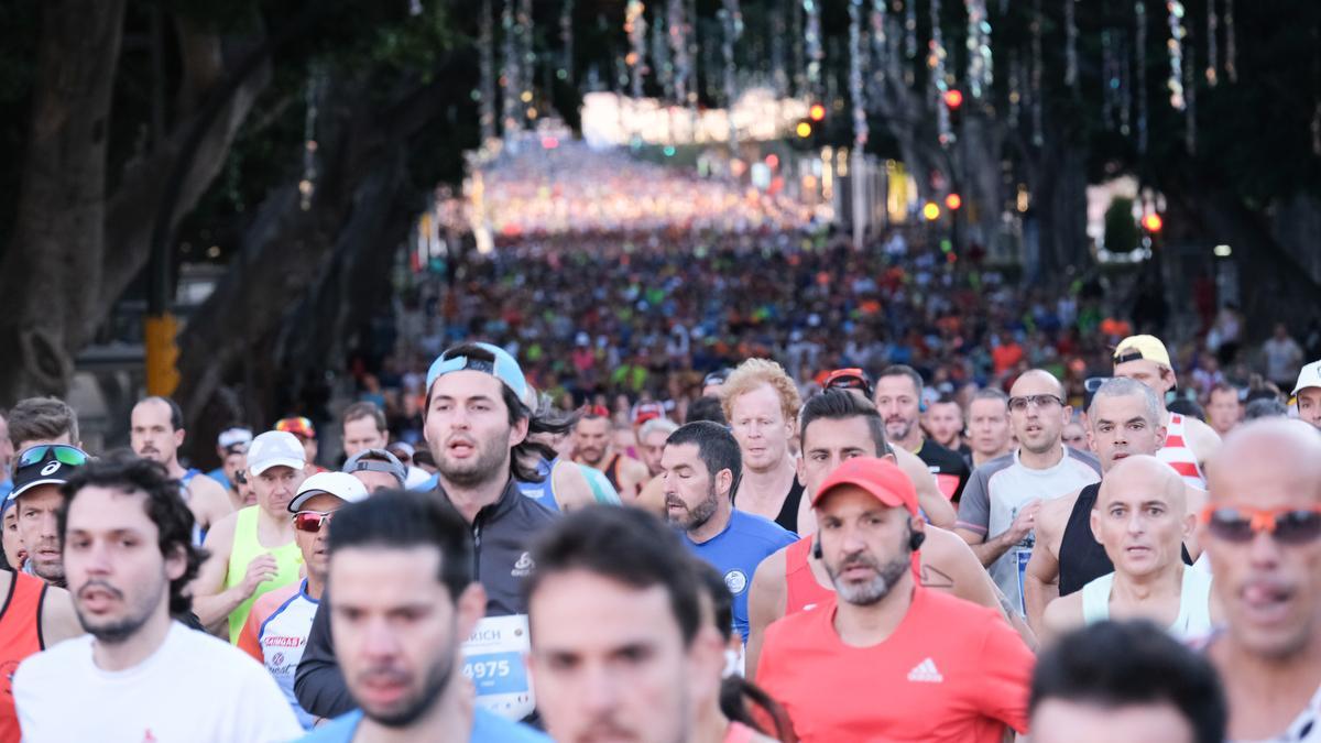 Las imágenes de la Zurich Maratón de Málaga